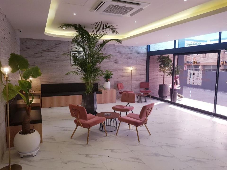 Pohang Brown Dot Hotel מראה חיצוני תמונה